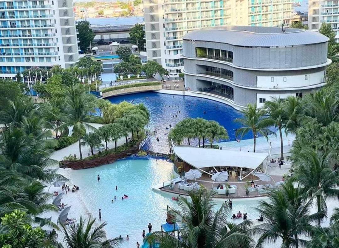 Condotel At Sm Bicutan Манила Экстерьер фото